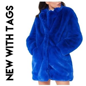 NWT !! TALIE FAUX FUR.